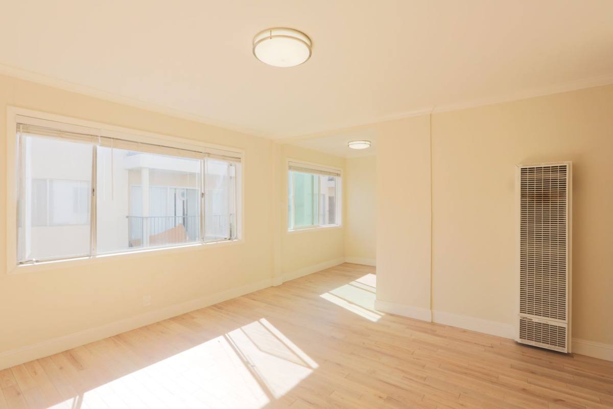 Apartment for rent at 400 Orange, Oakland, CA 94610