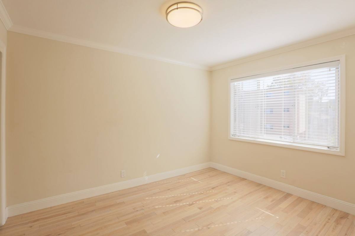 Apartment for rent at 400 Orange, Oakland, CA 94610