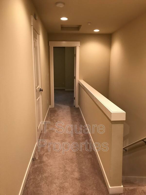 Townhouse for rent at 14924 41st Ave SE #E104, Bothell, WA 98012