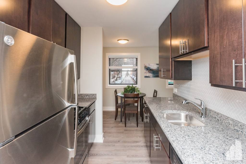 Apartment for rent at 530 W Surf, Chicago, IL 60657