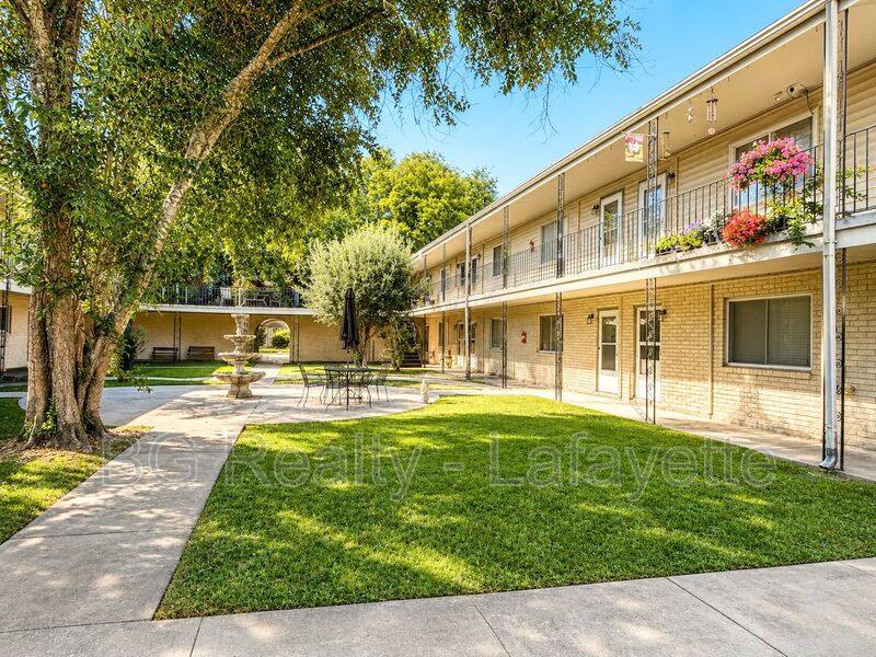 Apartment for rent at 201 S College #101, Lafayette, LA 70506