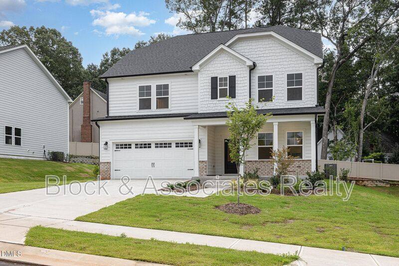 House for rent at 153 Hickory Grove Dr, Sanford, NC 27330