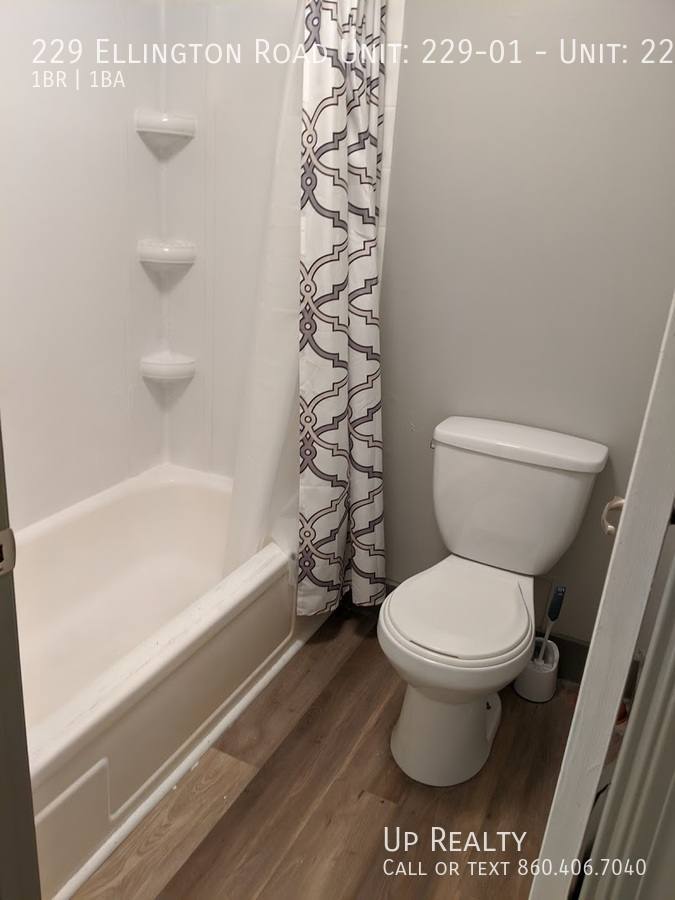 Apartment for rent at 229 Ellington Rd, East Hartford, CT 06108