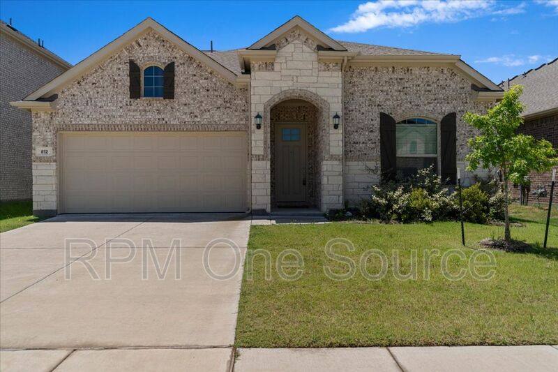 House for rent at 812 Morwenna Rd, McKinney, TX 75069