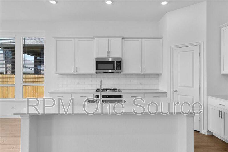 House for rent at 812 Morwenna Rd, McKinney, TX 75069