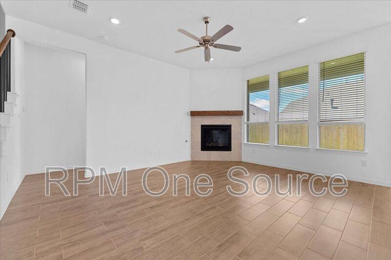 House for rent at 812 Morwenna Rd, McKinney, TX 75069
