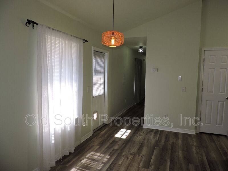 House for rent at 508 E Gonzalez St, Pensacola, FL 32503