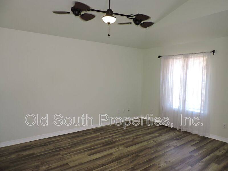 House for rent at 508 E Gonzalez St, Pensacola, FL 32503