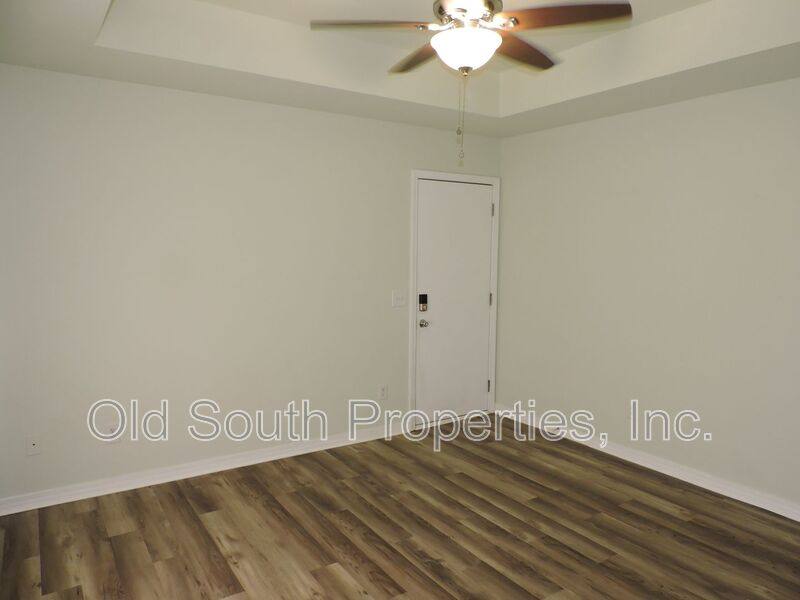 House for rent at 508 E Gonzalez St, Pensacola, FL 32503