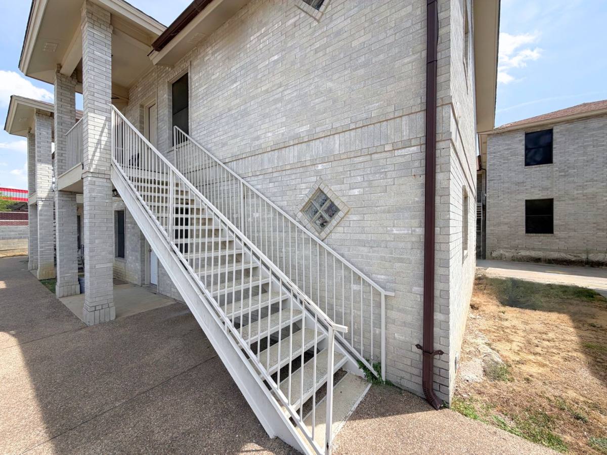 Apartment for rent at 513 Shiloh, Laredo, TX 78041