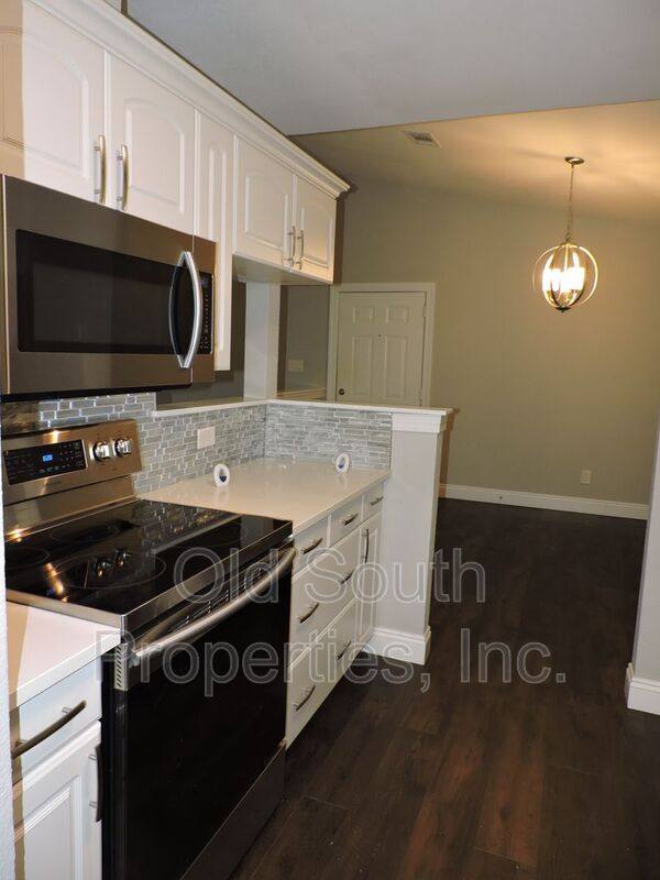 Condo for rent at 2299 Scenic Highway L-6, Pensacola, FL 32503