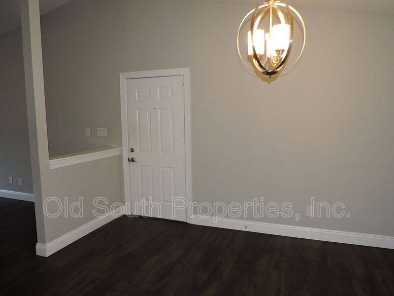 Condo for rent at 2299 Scenic Highway L-6, Pensacola, FL 32503