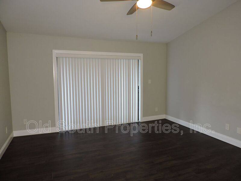 Condo for rent at 2299 Scenic Highway L-6, Pensacola, FL 32503