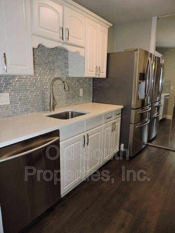 Condo for rent at 2299 Scenic Highway L-6, Pensacola, FL 32503