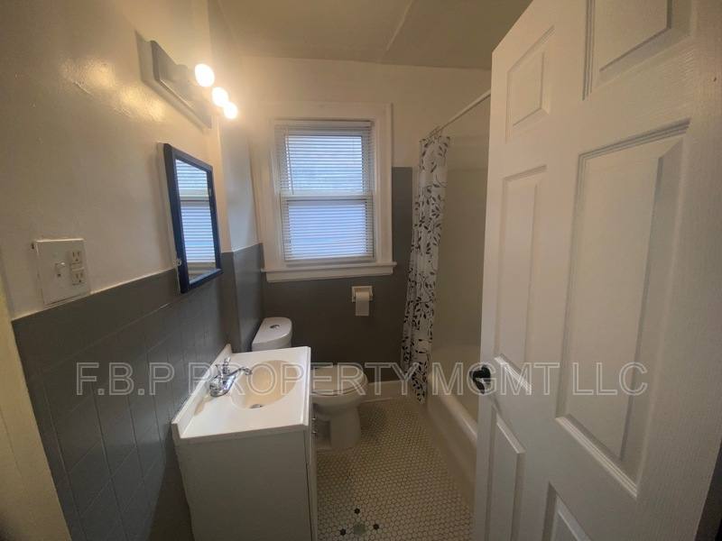 Apartment for rent at 3831 Waverly St #3, Detroit, MI 48238