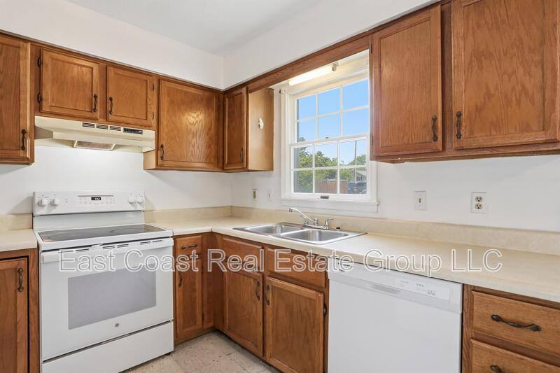 Apartment for rent at 427 N Western Ave, Martinsburg, WV 25404