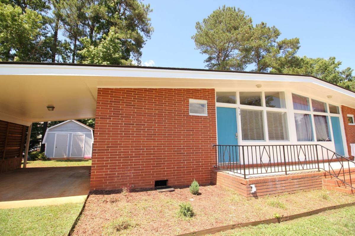 Apartment for rent at 515 Bashford Rd, Raleigh, NC 27606