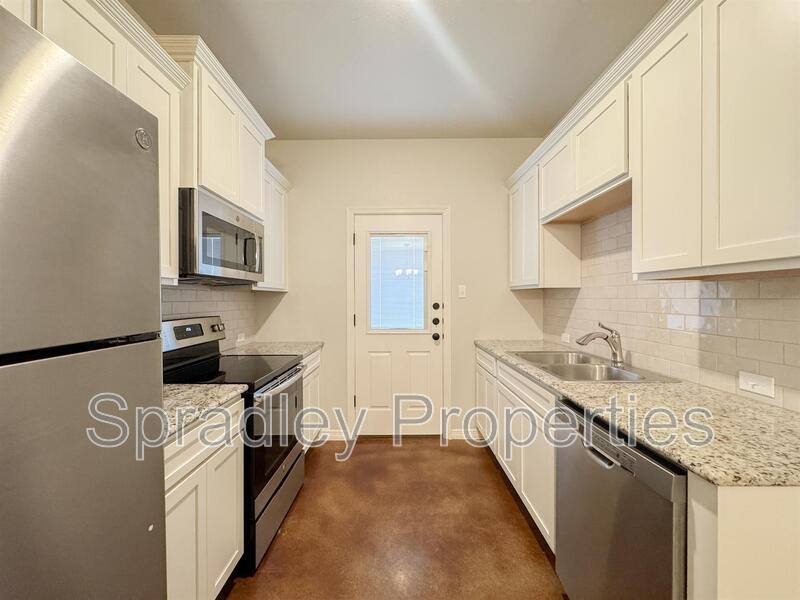 Apartment for rent at 206B Sparrow Cove, Troy, TX 76579