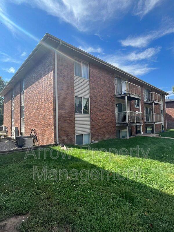 Apartment for rent at 3341 Holdrege St #7, Lincoln, NE 68503