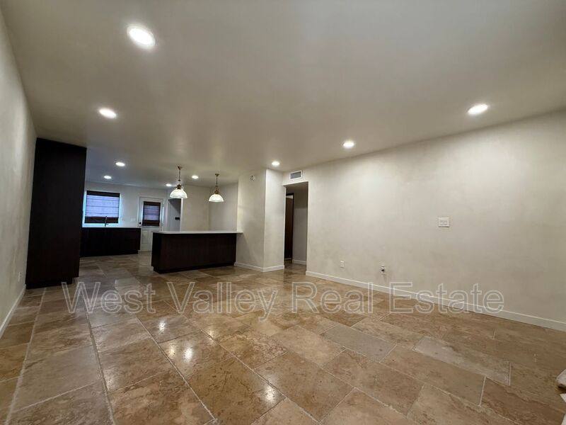 Condo for rent at 553 Front St, Taft, CA 93268