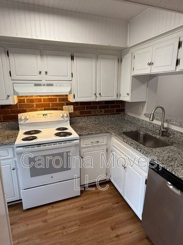 Apartment for rent at 2530 E N St #13-6, Greenville, SC 29615