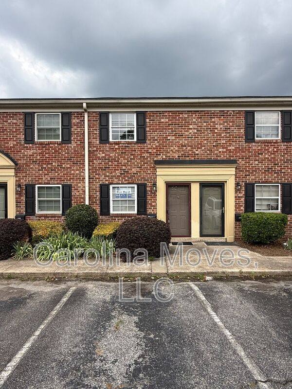 2530 E N St #13-6, Greenville, SC 29615 - Apartment for Rent