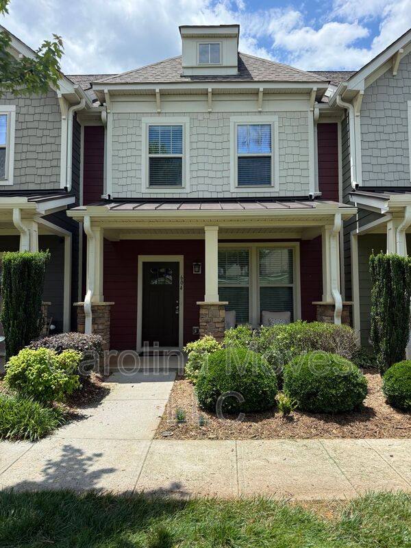 House for rent at 604 Springbank Alley, Greer, SC 29651