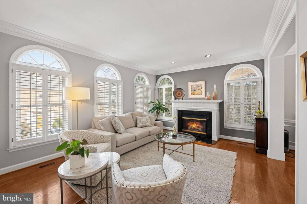 House for rent at 5120 Warren Place NW, Washington, DC 20016