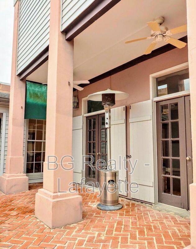 Townhouse for rent at 201 Ursuline St, Lafayette, LA 70506