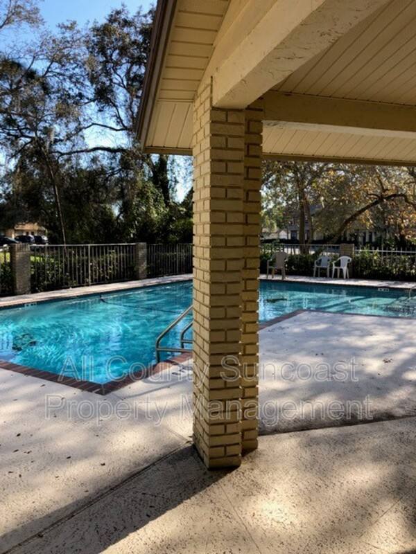 Townhouse for rent at 12117 117th St N, Largo, FL 33778