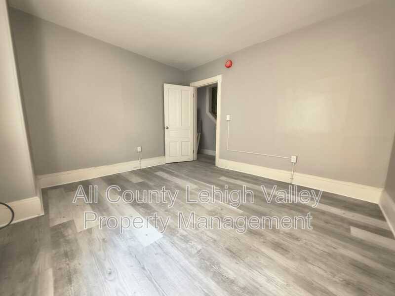 Apartment for rent at 427 W Berwick, Easton, PA 18042