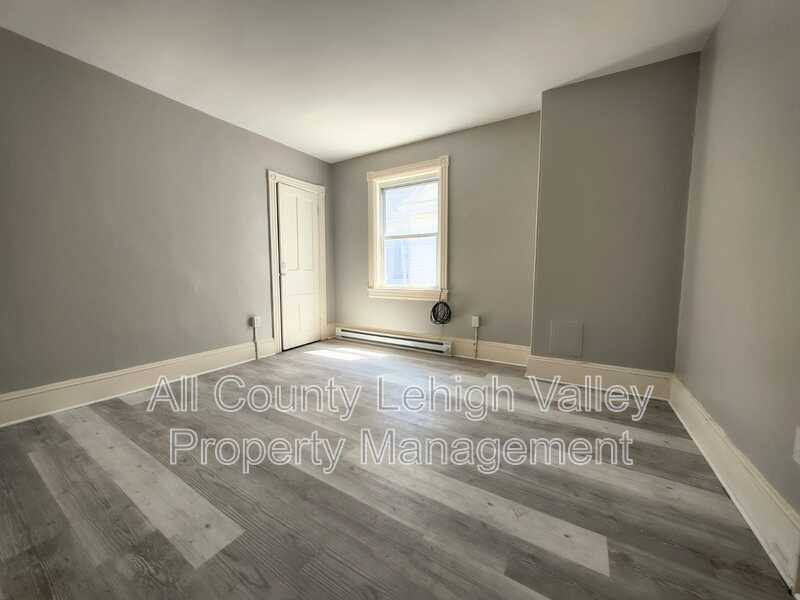 Apartment for rent at 427 W Berwick, Easton, PA 18042