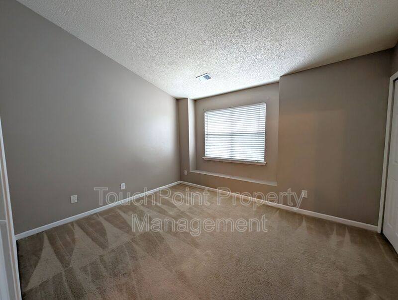 Townhouse for rent at 13612 Meade Glen Court, Charlotte, NC 28273
