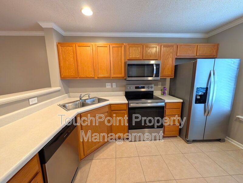 Townhouse for rent at 13612 Meade Glen Court, Charlotte, NC 28273
