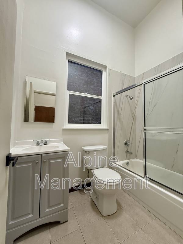 Apartment for rent at 2315 Mission St #106, San Francisco, CA 94110