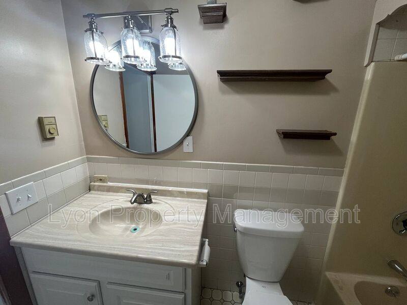 Apartment for rent at 67 Hutchinson St, Warwick, RI 02886