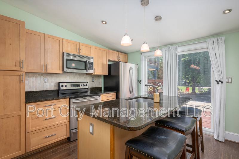 Apartment for rent at 409 Folsom St #1, Baltimore, MD 21230