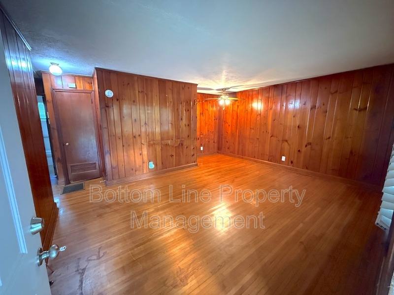 Apartment for rent at 3128 Creighton Dr, Charlotte, NC 28205
