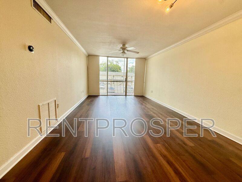 Apartment for rent at 1100 Delaney Ave #F201, Orlando, FL 32806