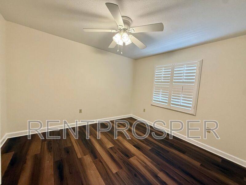 Apartment for rent at 1100 Delaney Ave #F201, Orlando, FL 32806