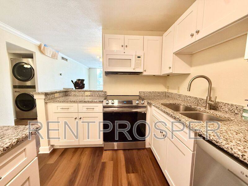 Apartment for rent at 1100 Delaney Ave #F201, Orlando, FL 32806