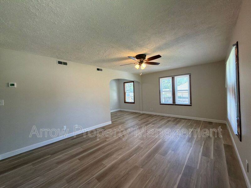 House for rent at 5121 Pioneers Blvd, Lincoln, NE 68506