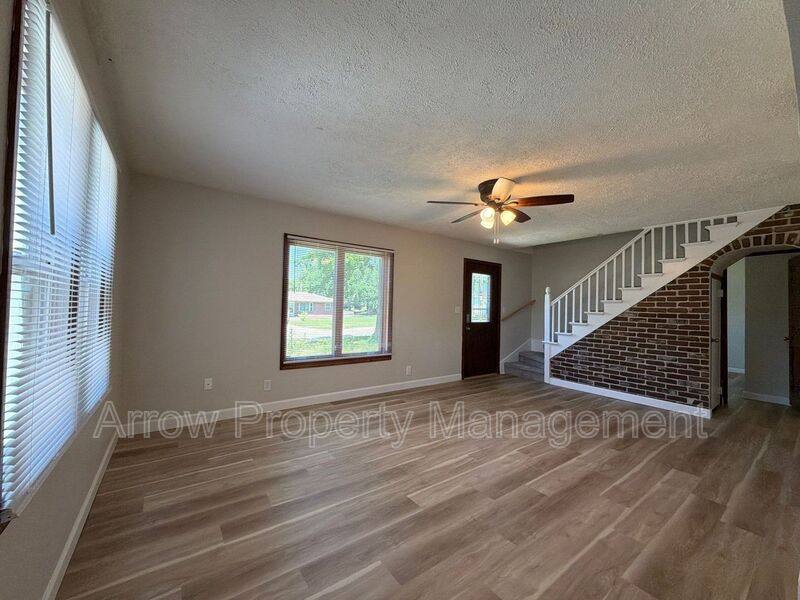 House for rent at 5121 Pioneers Blvd, Lincoln, NE 68506