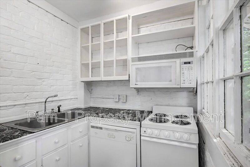 Condo for rent at 521 E Harris St #A, Savannah, GA 31401