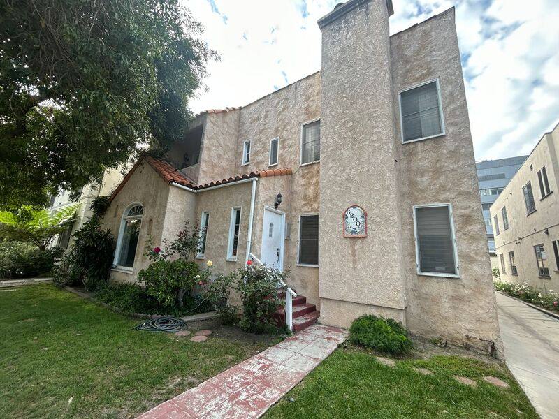House for rent at 6200 Orange St, Los Angeles, CA 90048