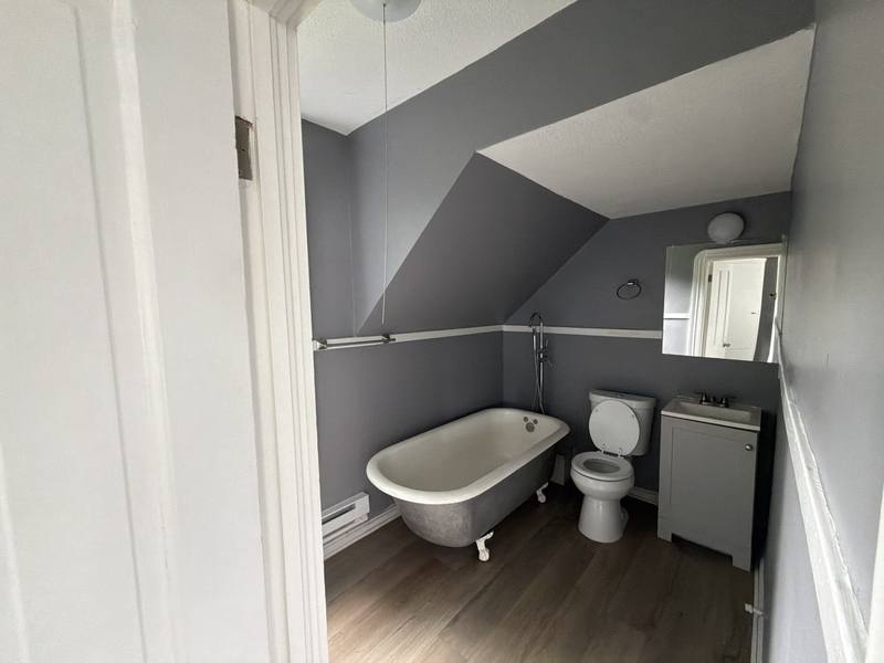 Apartment for rent at 4144 Hyde Ave #UPSTAIRS, Cleveland, OH 44109