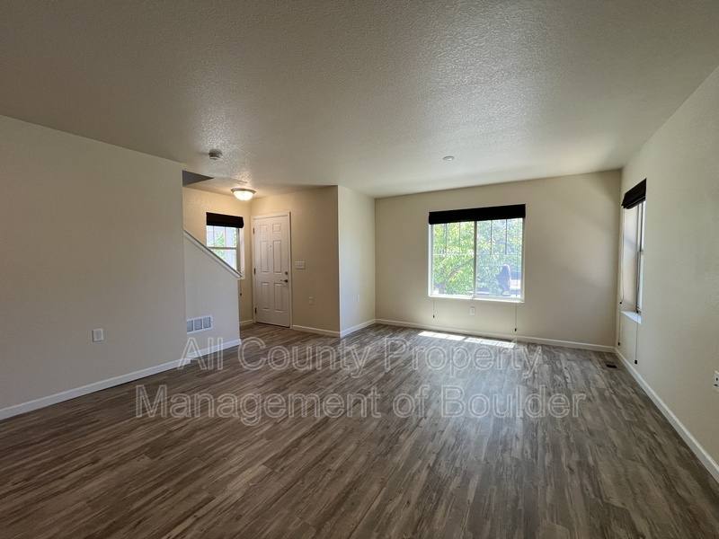 House for rent at 1208 Hummingbird Circle, Longmont, CO 80501