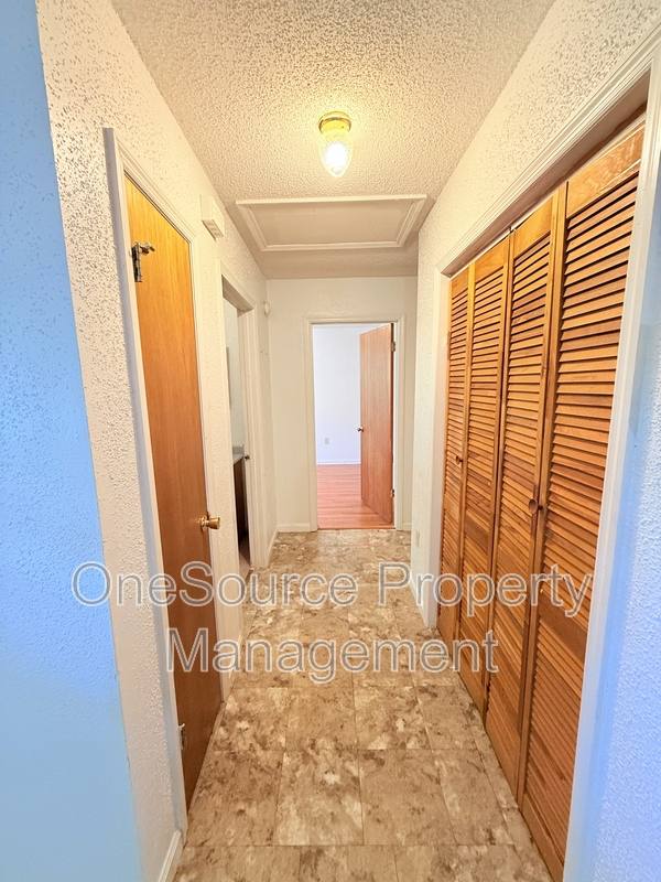 Apartment for rent at 915 W Clark St #F, Quincy, FL 32351