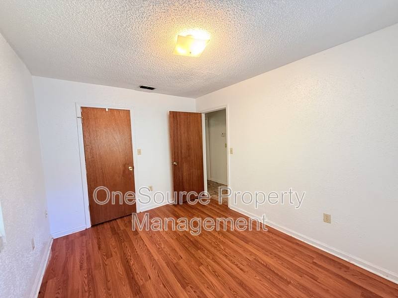 Apartment for rent at 915 W Clark St #F, Quincy, FL 32351