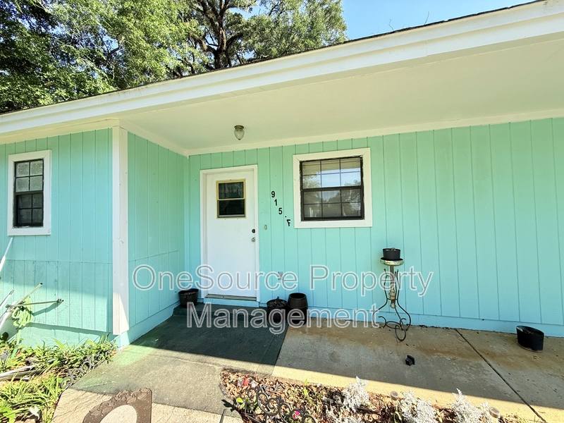 Apartment for rent at 915 W Clark St #F, Quincy, FL 32351